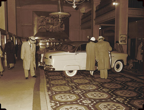 Hudson in Statler Hotel Lobby